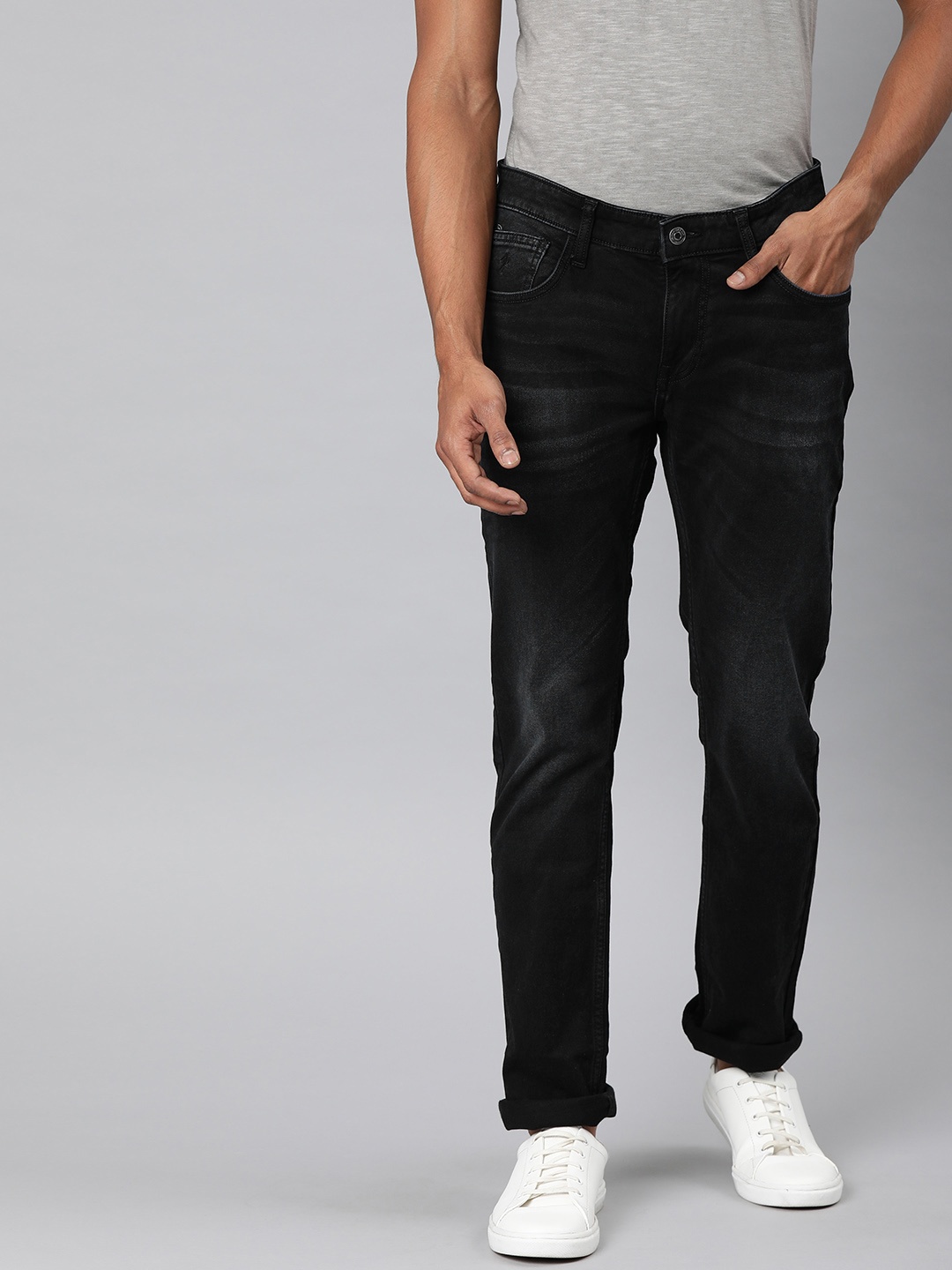 

Indian Terrain Men Black Slim Fit Mid-Rise Clean Look Jeans