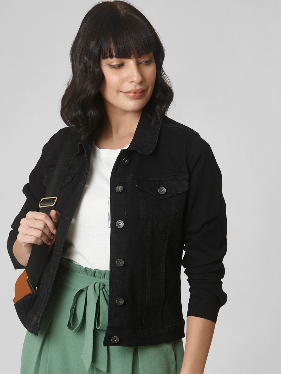 

Vero Moda Women Black Solid Lightweight Denim Jacket