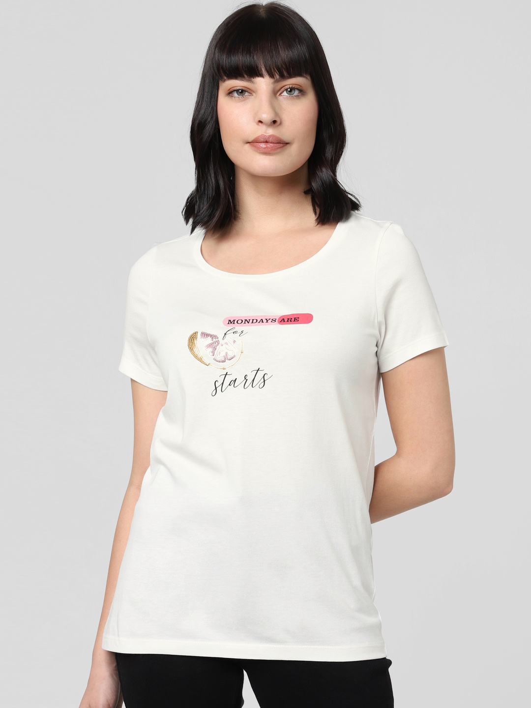 

Vero Moda Women Off-White Printed Round Neck T-shirt