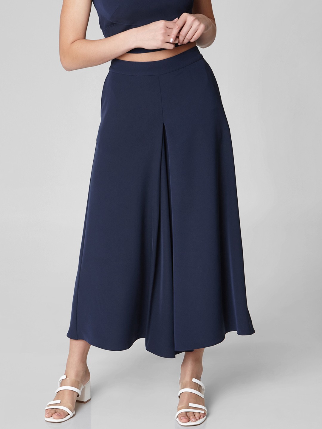 

Vero Moda Marquee Collection Women Navy Blue Flared Solid Cropped Parallel Trousers
