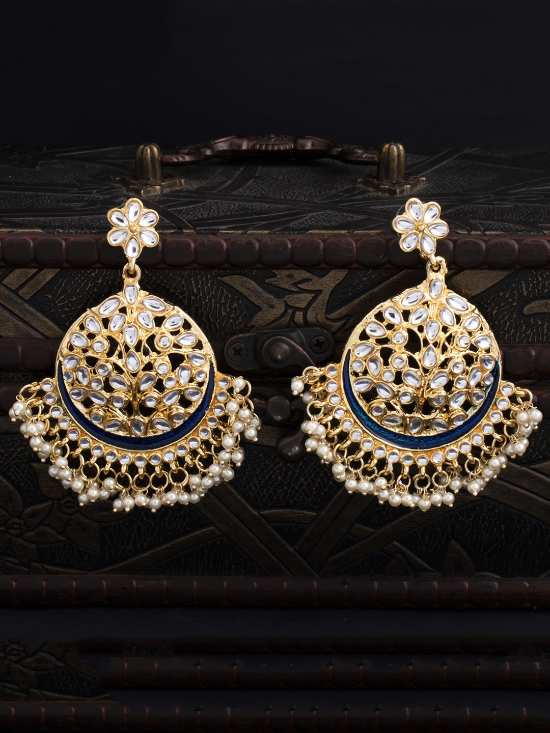 

Sukkhi White Gold Plated Enamelled Classic Chandbalis