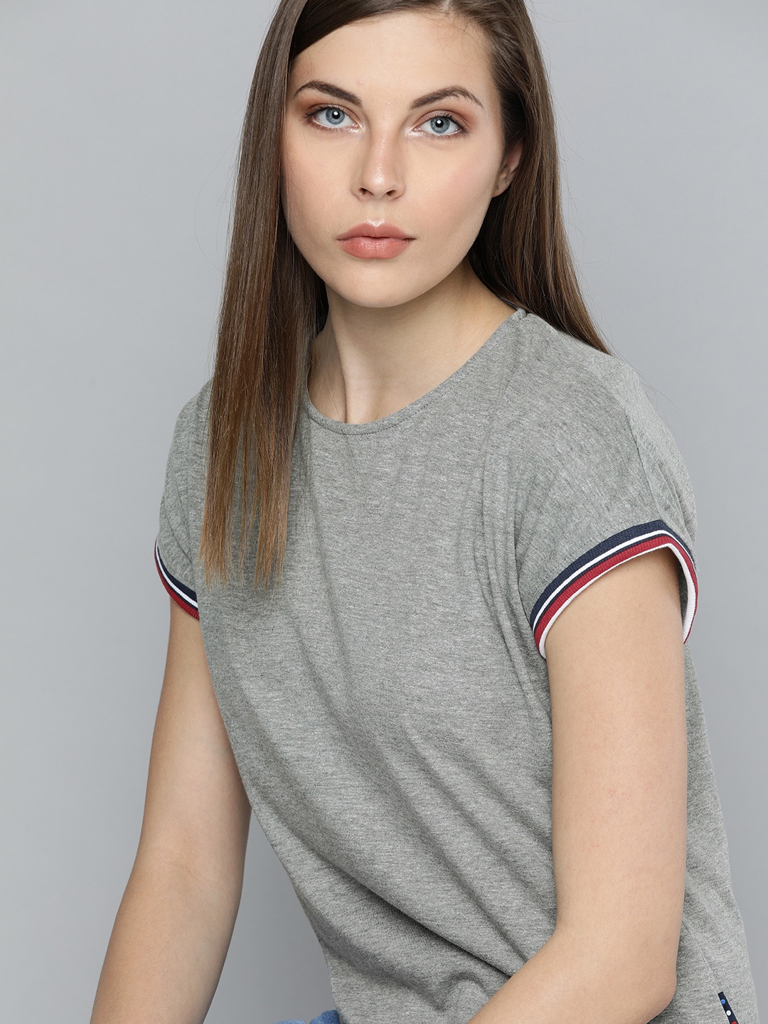 

Harvard Women Grey Melange Solid Round Neck T-shirt