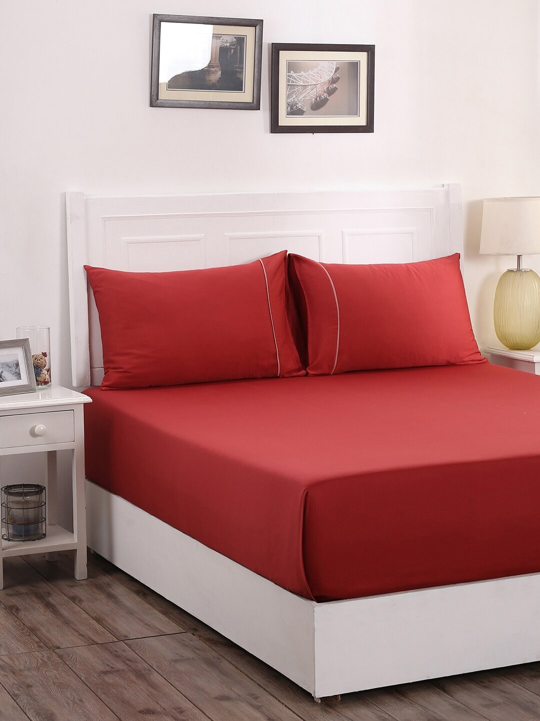 

MASPAR Red Solid 300 TC Cotton Satin 1 Queen Bedsheet with 2 Pillow Covers