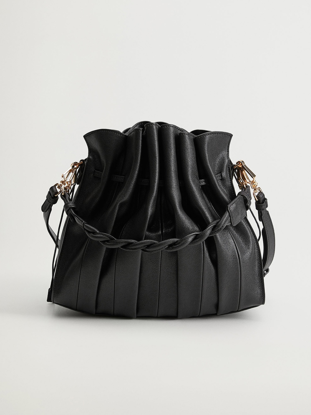 

MANGO Black Accordion Pleats Handheld Bag with Detachable Sling Strap