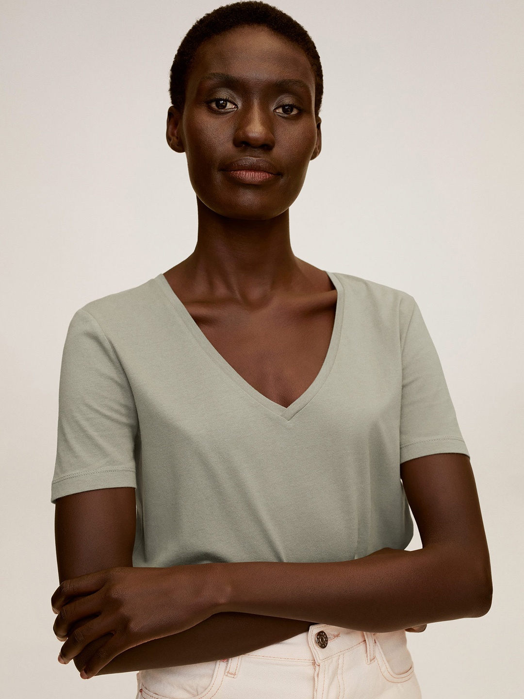 

MANGO Women Grey Organic Cotton Solid V-Neck T-shirt