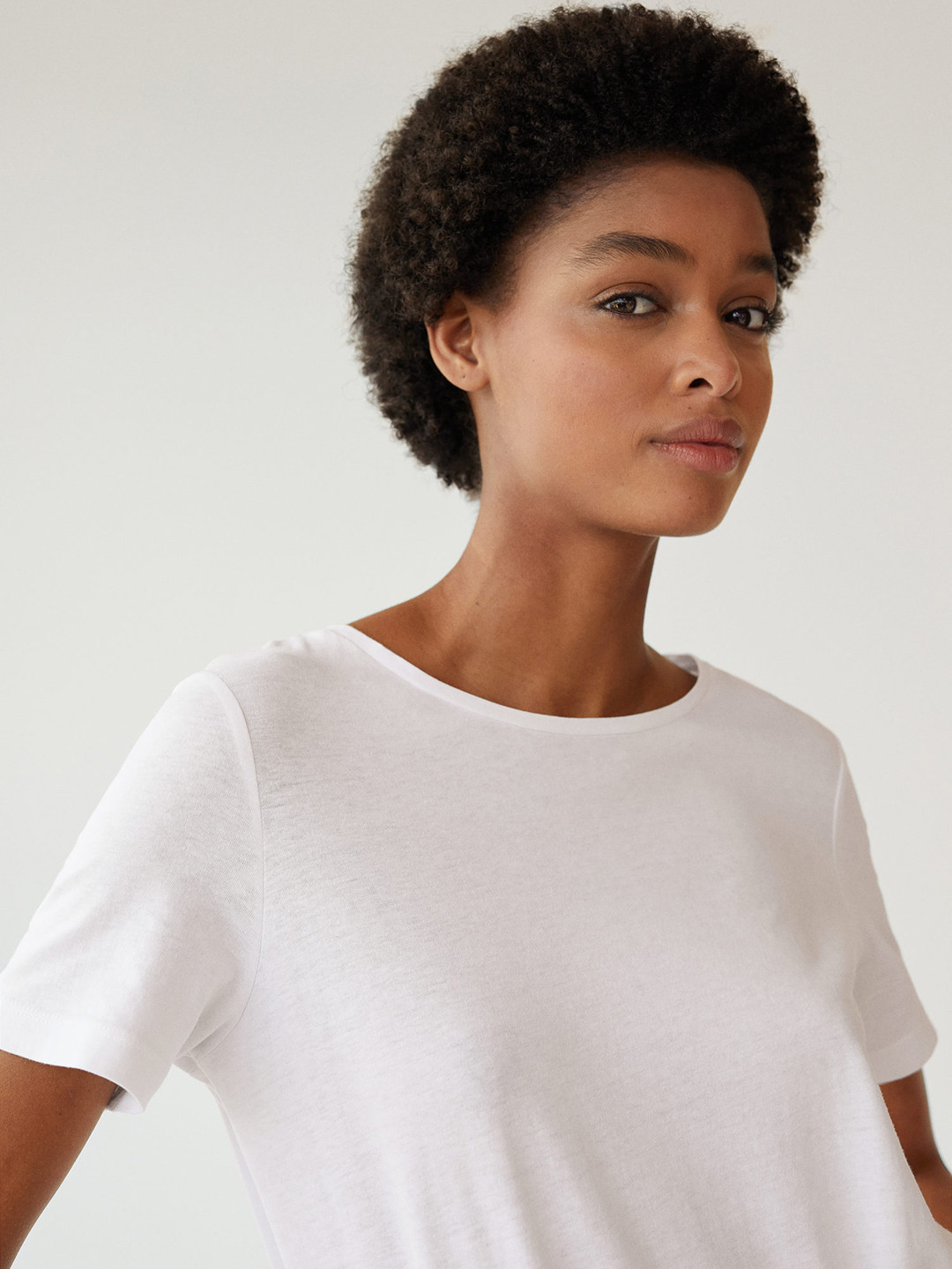 

MANGO Women White Solid Round Neck Organic Cotton T-shirt