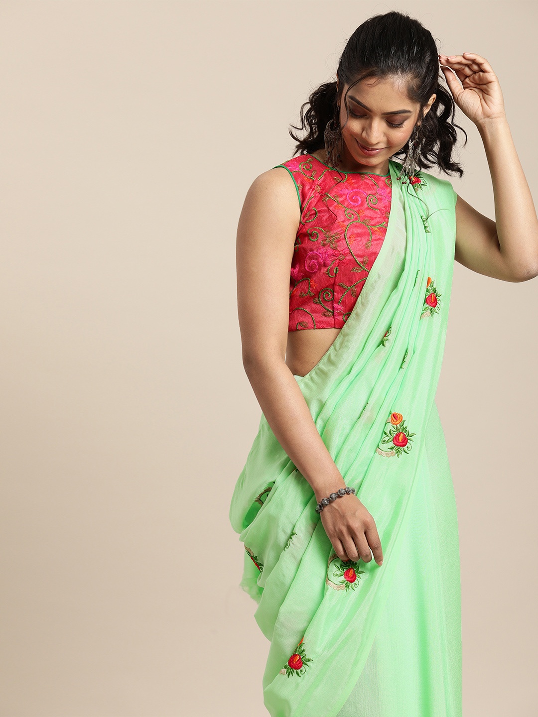 

SHAVYA Green Floral Embroidered Pure Georgette Saree