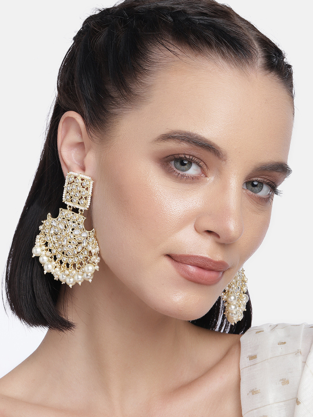 

LAIDA Gold-Plated Kundan Studded Chandbalis