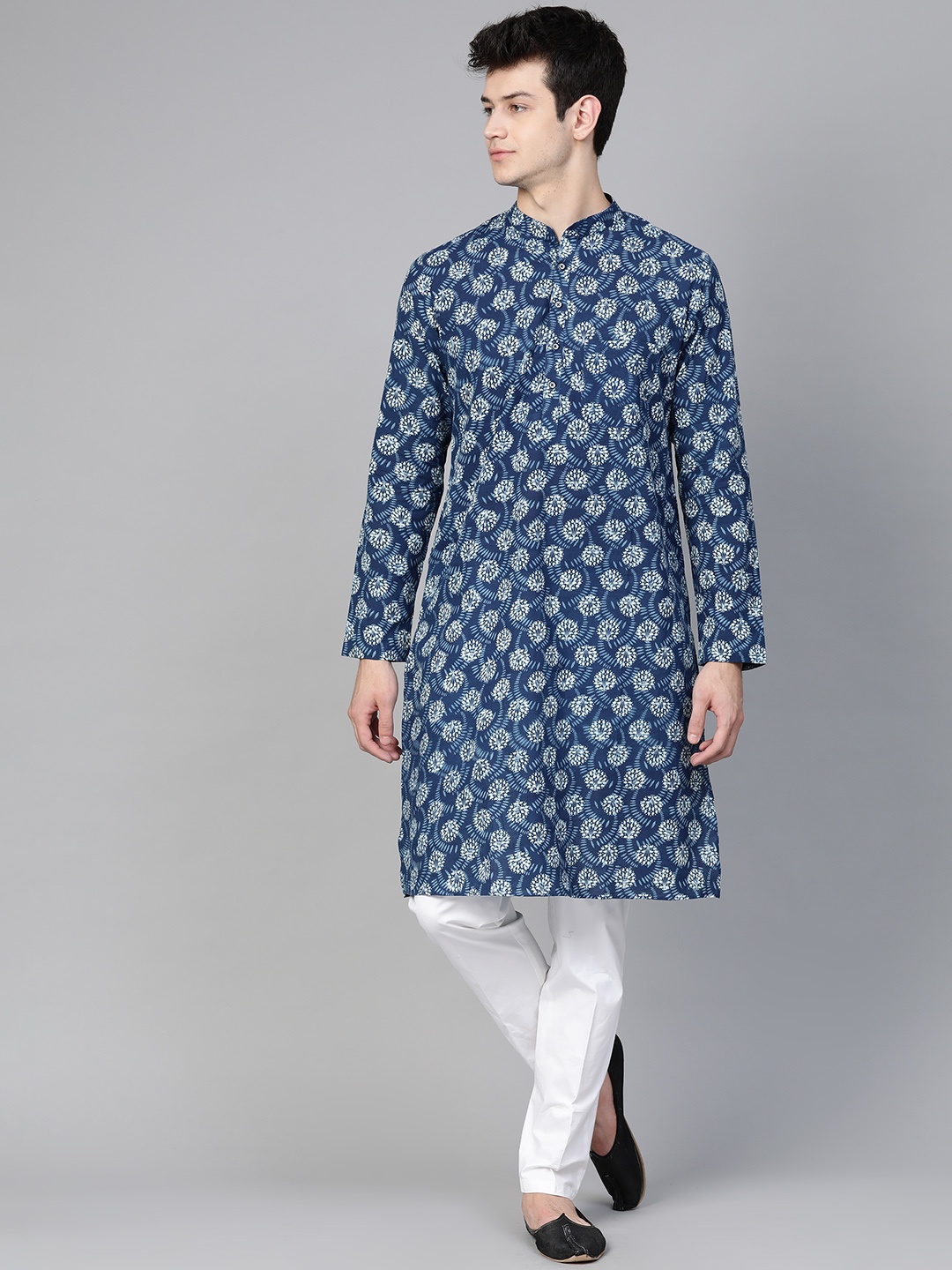 

See Designs Men Navy Blue & White Handloom Handblock Print Straight Kurta