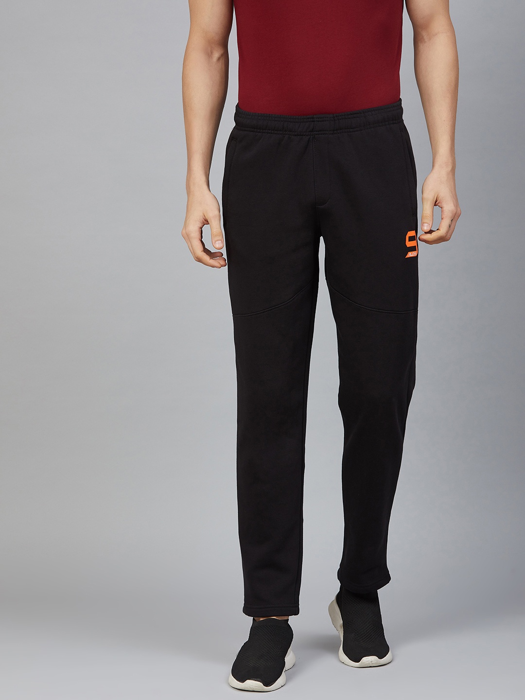

Alcis Men Black Solid Track Pants