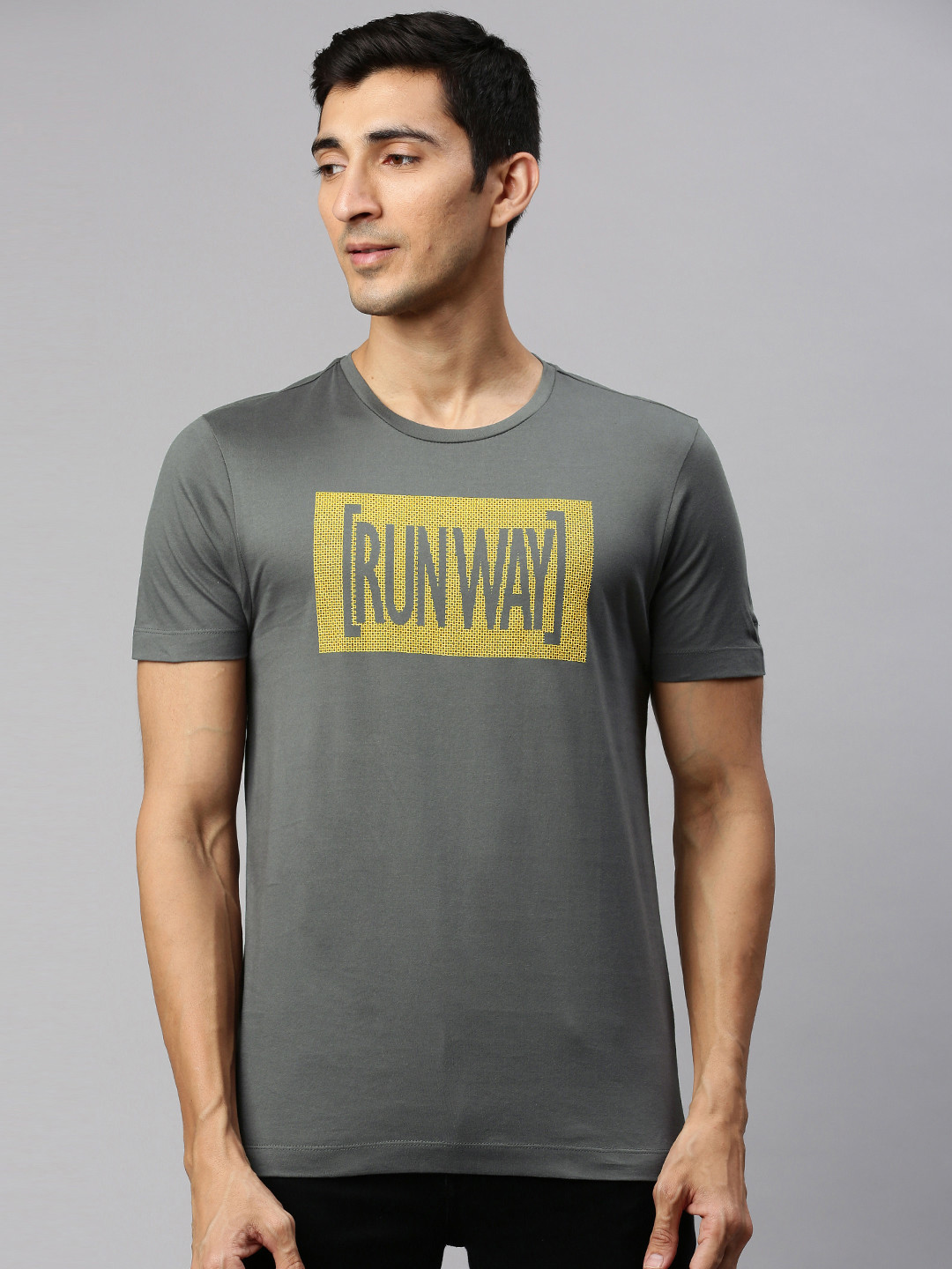 

Arrow New York Men Grey Printed Round Neck Pure Cotton T-shirt