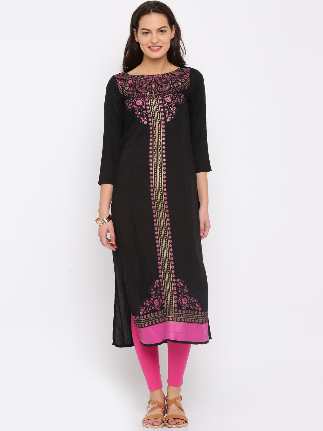 

Vishudh Black Printed Kurta