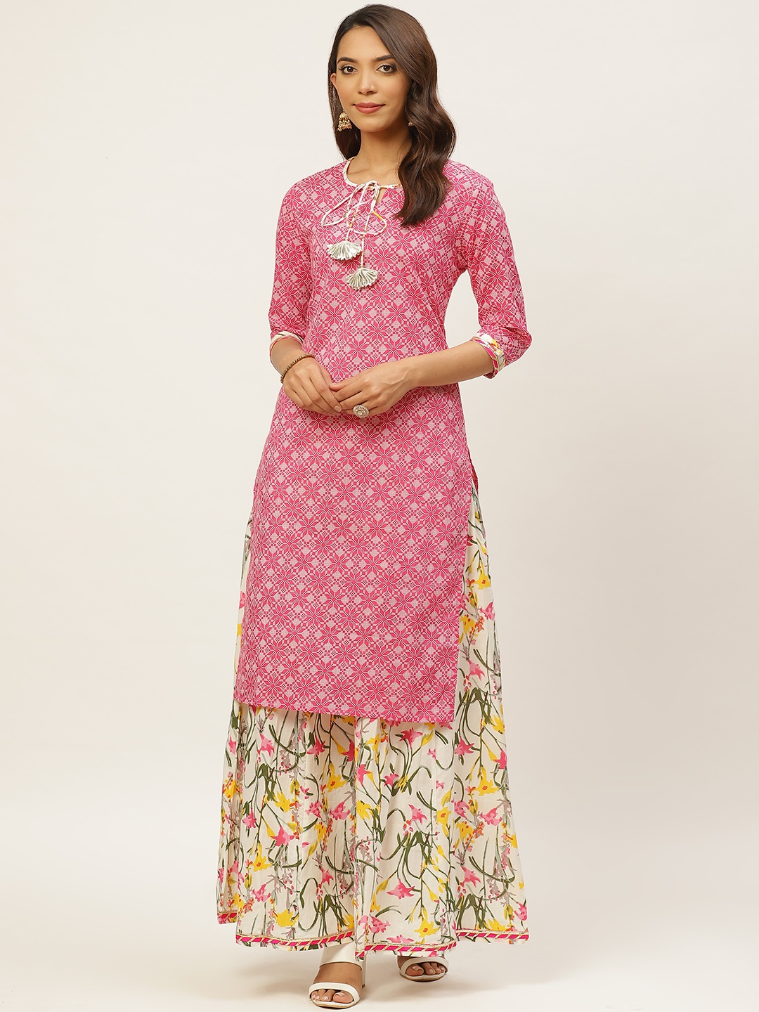 

FABRIC FITOOR Women Pink & White Printed Kurta with Palazzos