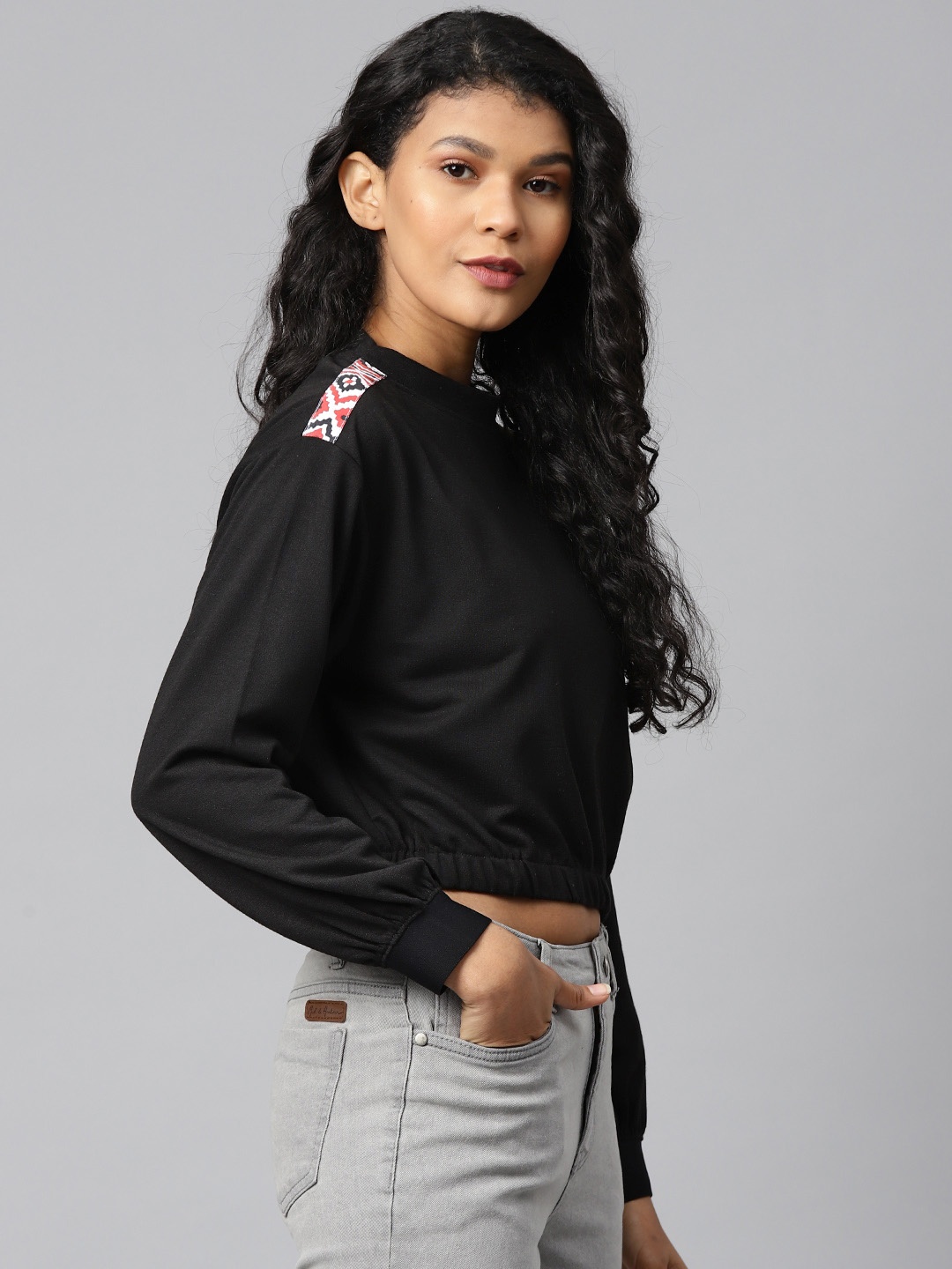 

Hubberholme Women Black Solid Cropped Sweatshirt