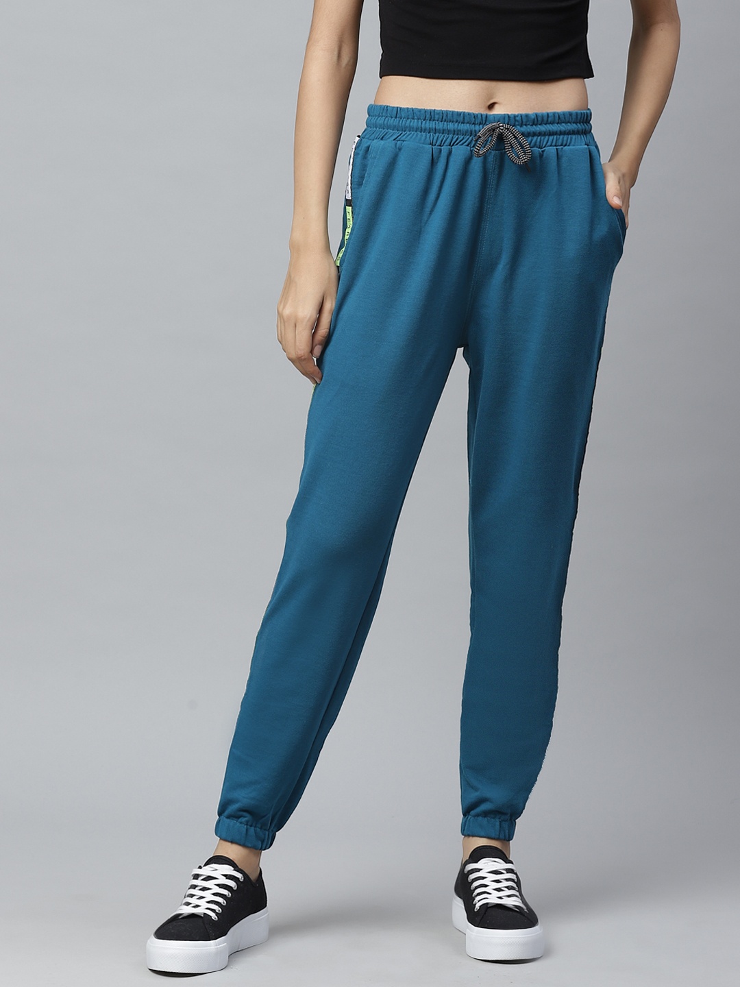 

Hubberholme Women Teal Blue Slim Fit Solid Joggers