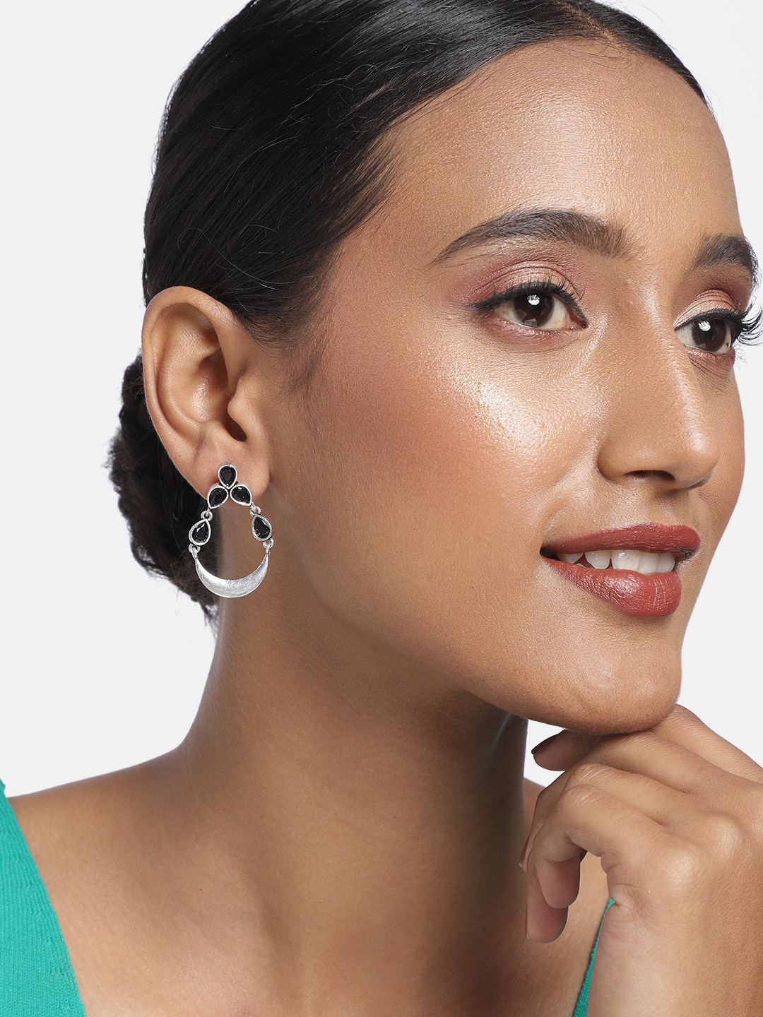 

Ayesha Set Of 2 Gold-Toned Star Shaped Drop Earrings