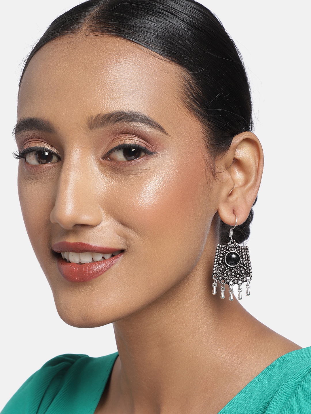 

Ayesha Set Of 2 Silver-Toned Oxidized Drop Earrings