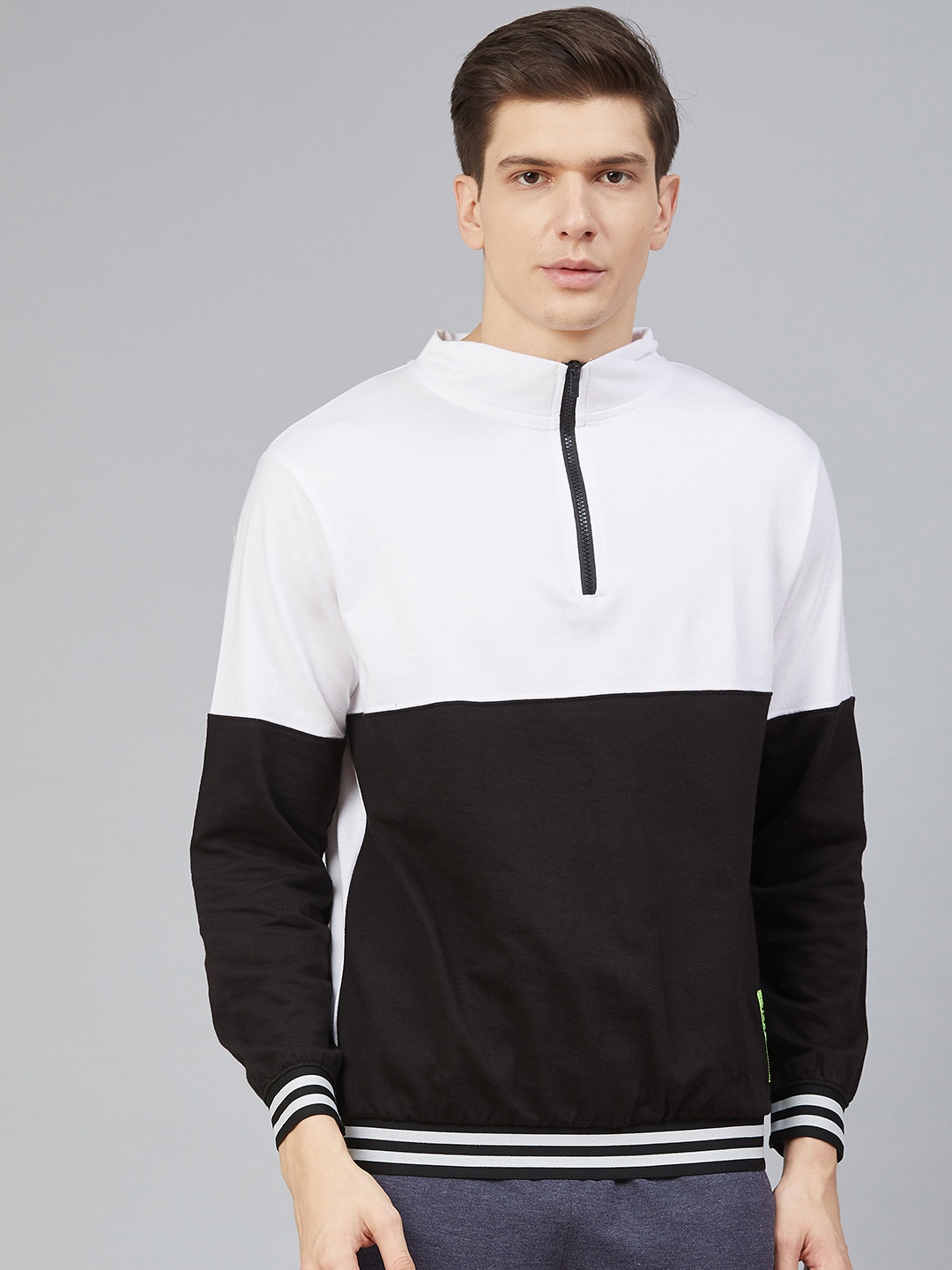 

Hubberholme Men White & Black Colourblocked Sweatshirt