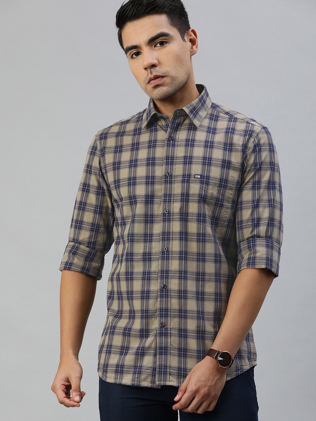 

Arrow Sport Men Beige & Navy Blue Slim Fit Checked Casual Shirt
