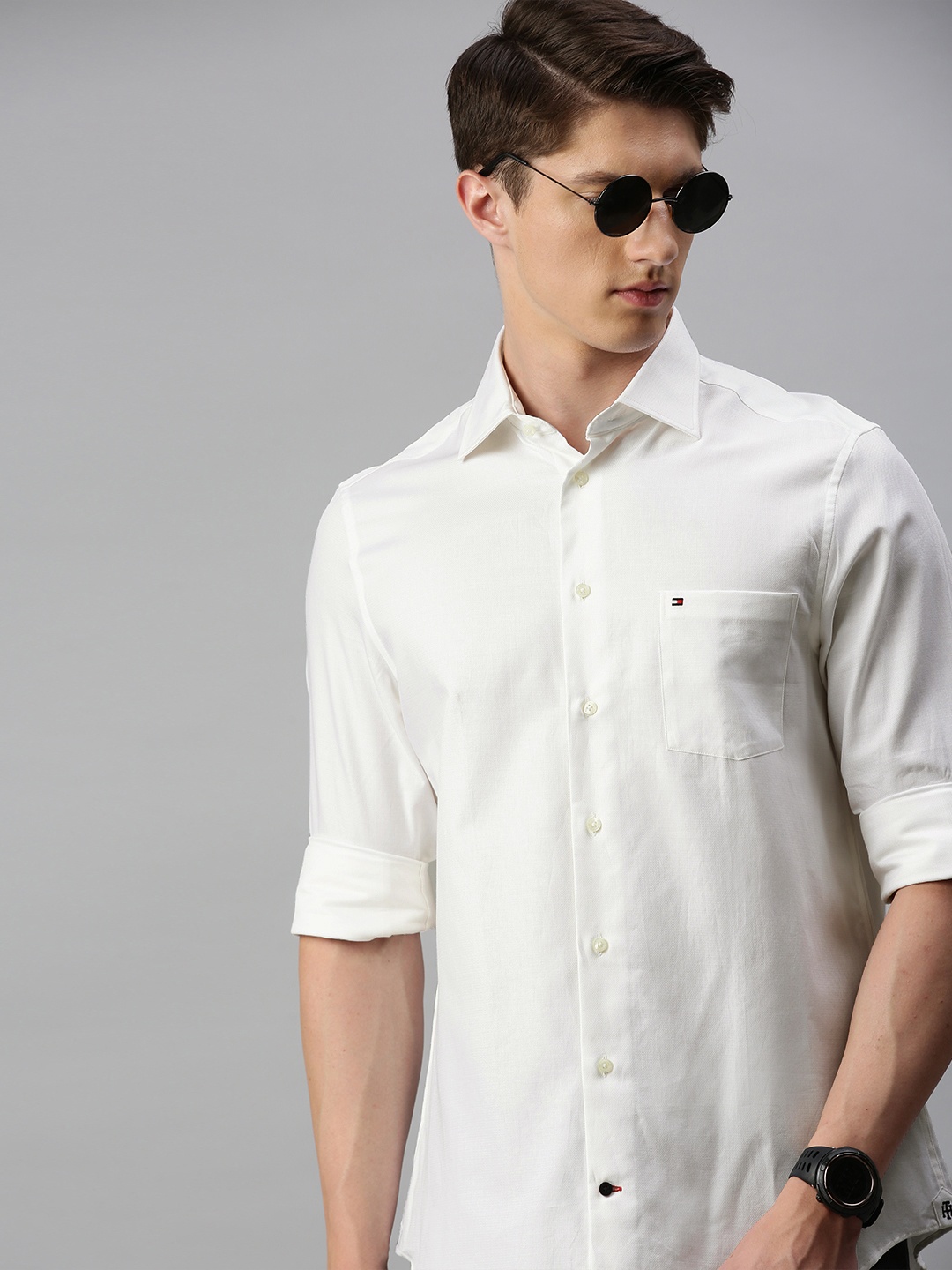 

Tommy Hilfiger Men White Regular Fit Self Design Casual Shirt