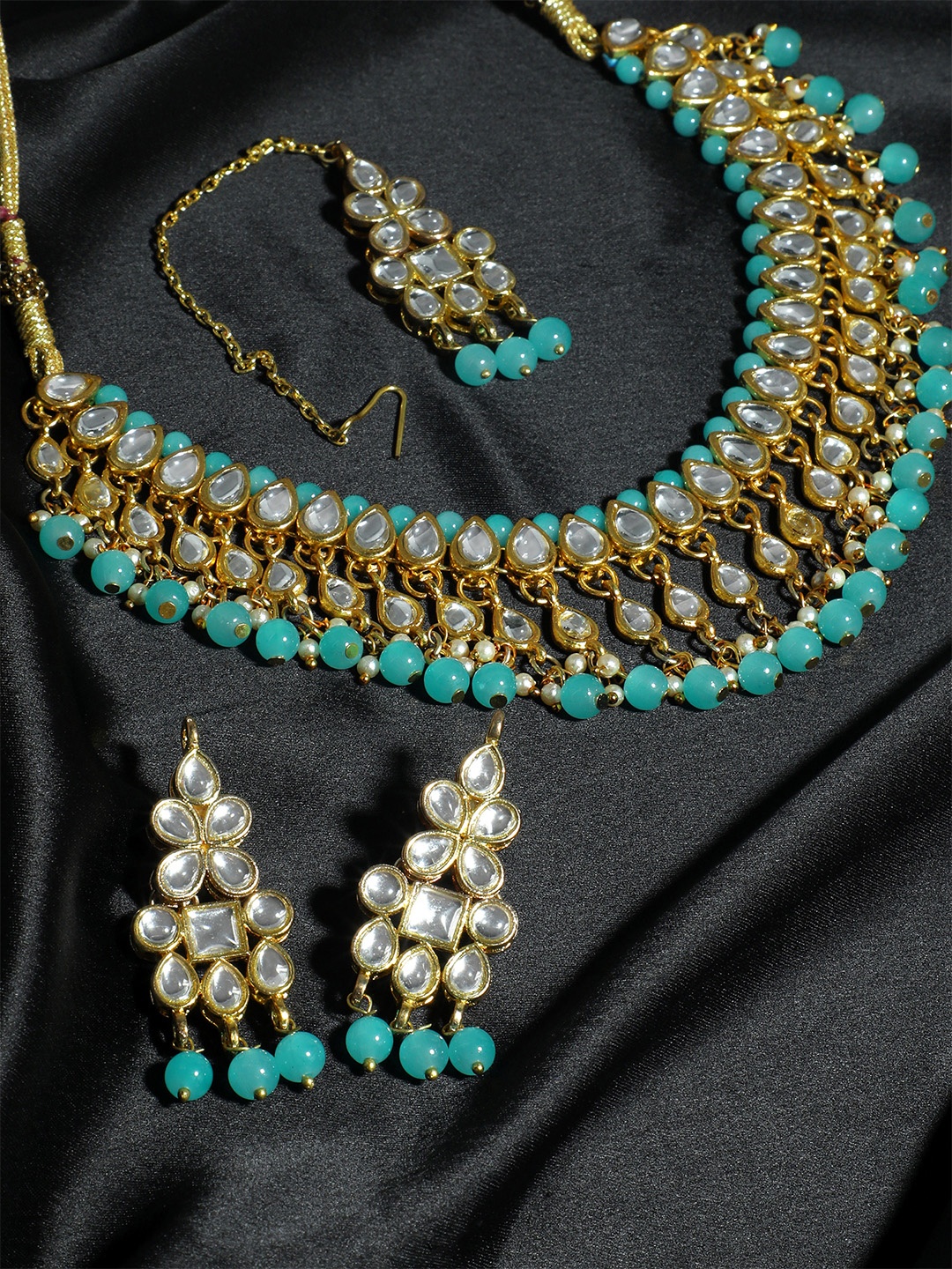 

KARATCART Gold-Plated White & Blue Kundan-Studded Beaded Handcrafted Jewellery Set