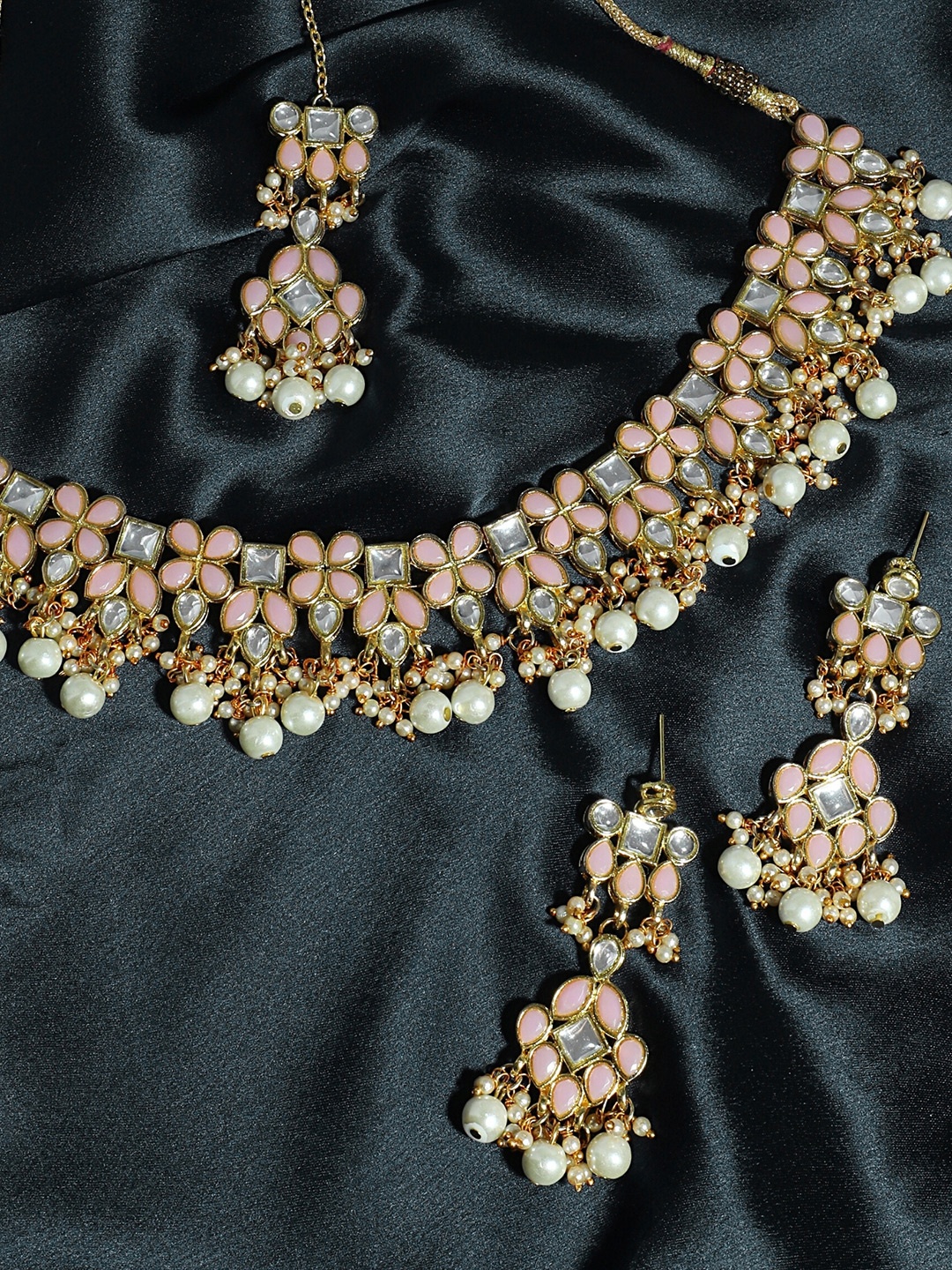 

KARATCART Gold-Plated Pink & White Kundan & Stone-Studded Beaded Handcrafted Jewellery Set
