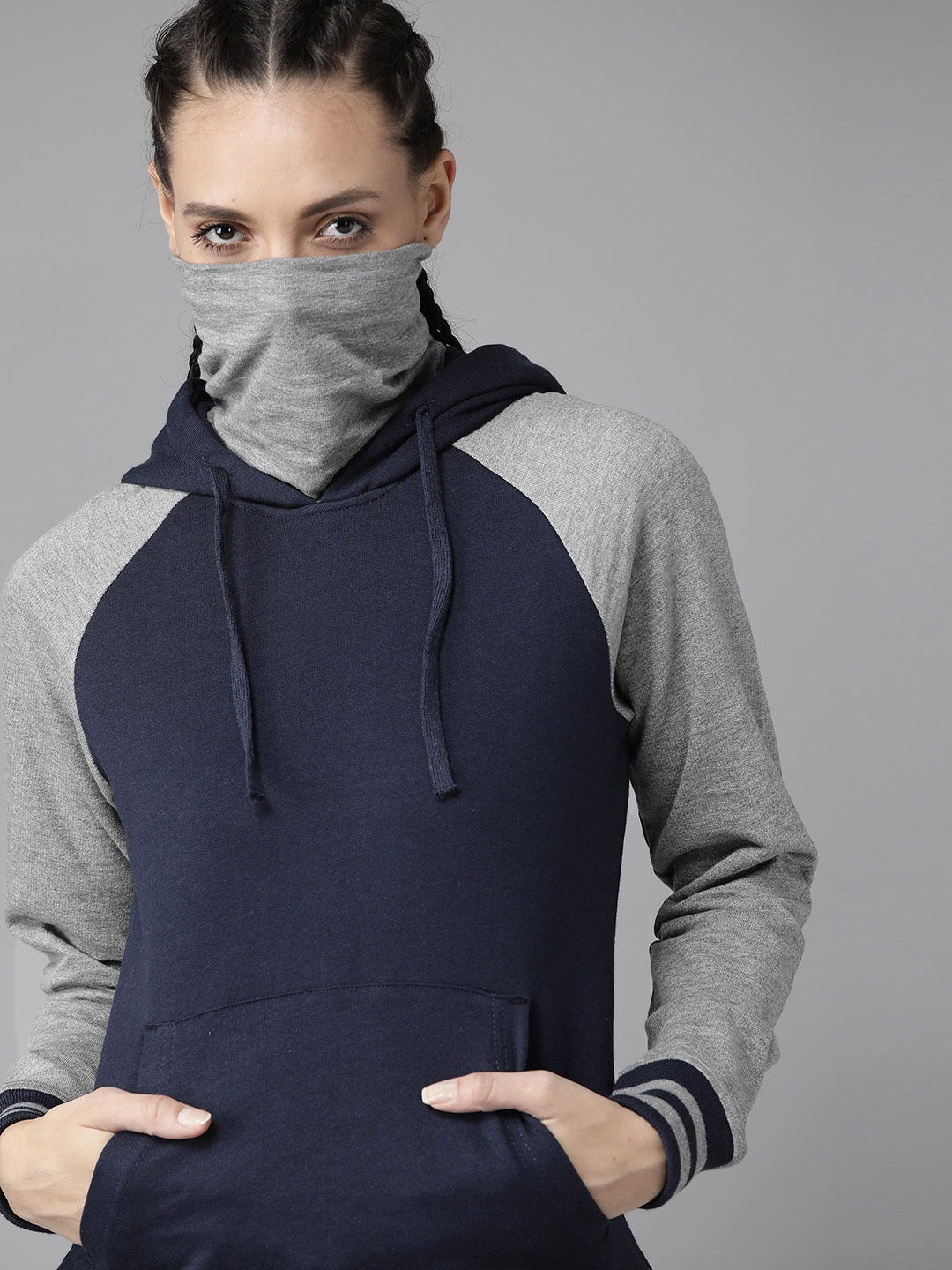 

Roadster Women Navy Solid Hooded Sweatshirt, Navy blue