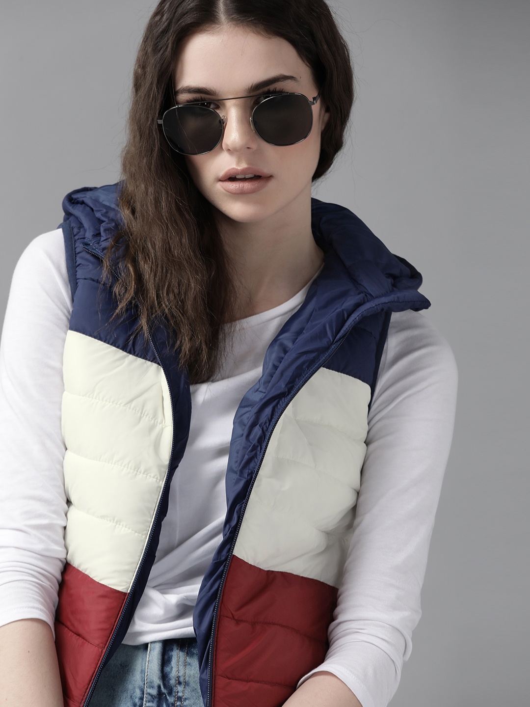 

Roadster Women Navy Blue & White Colourblocked Hooded Padded Jacket