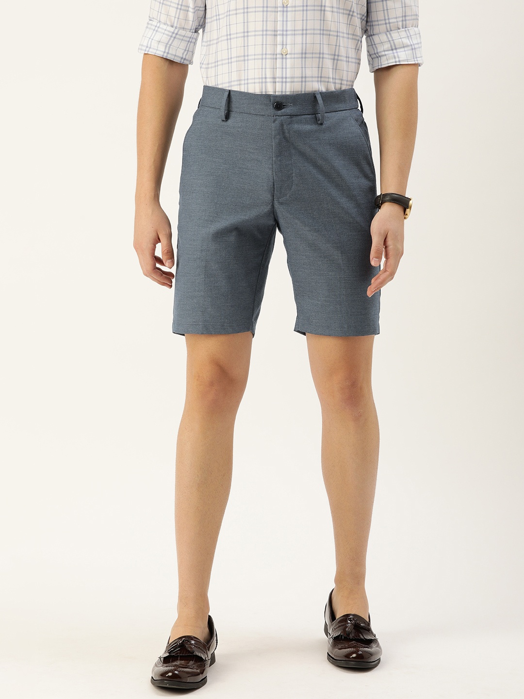 

Peter England Men Blue Solid Slim Fit Regular Shorts