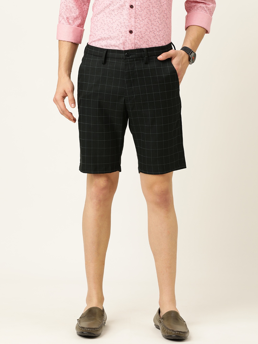 

Peter England Men Black Checked Slim Fit Regular Shorts