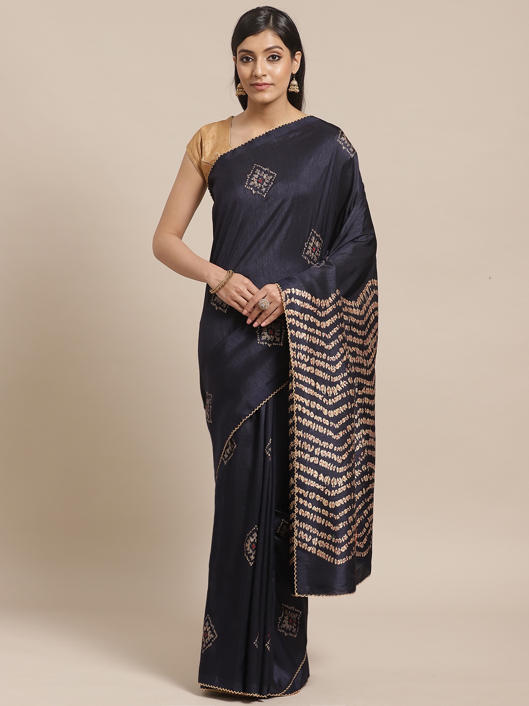 

Shaily Navy Blue & Golden Geometric Printed Saree