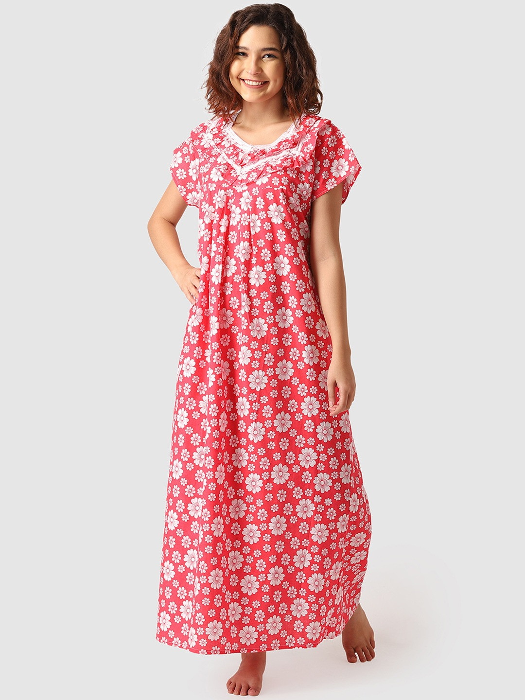 

Vemante Pink & White Floral Print Nightdress