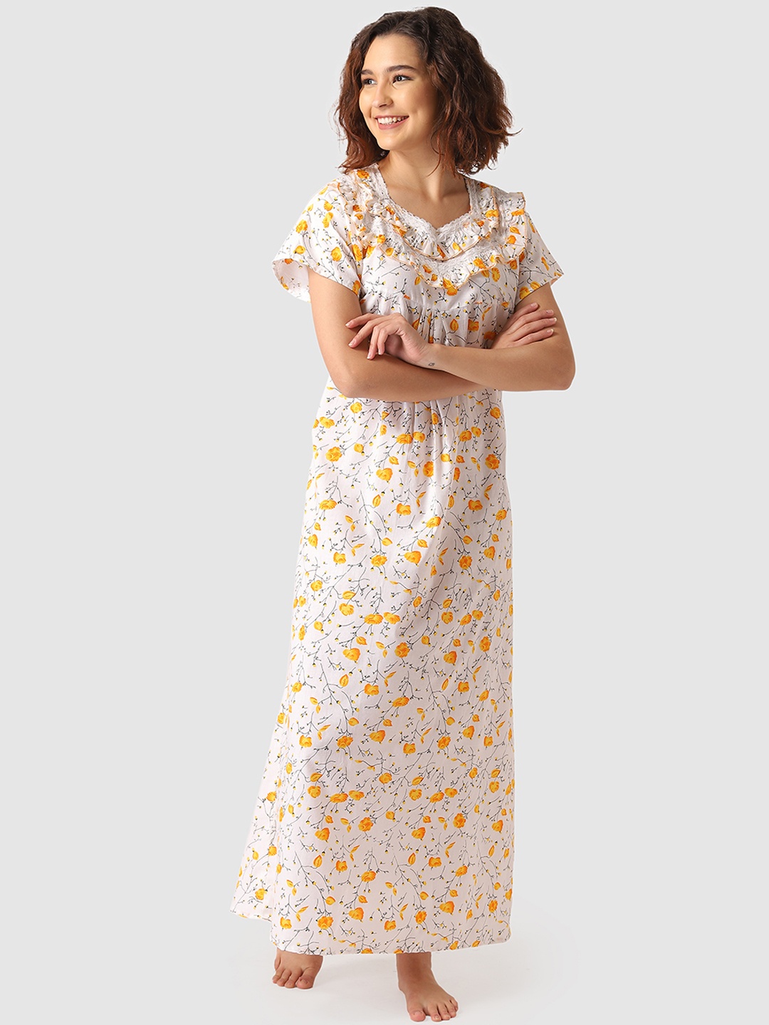 

Vemante White & Orange Floral Print Nightdress