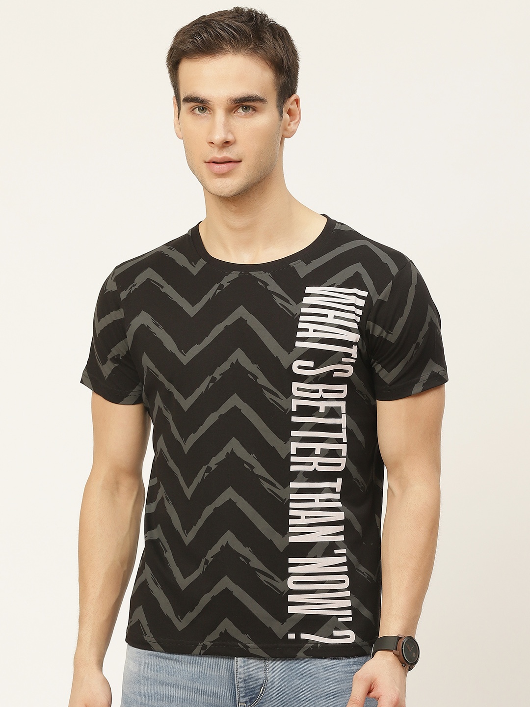 

Moda Rapido Men Black & Olive Green Chevron Printed T-shirt