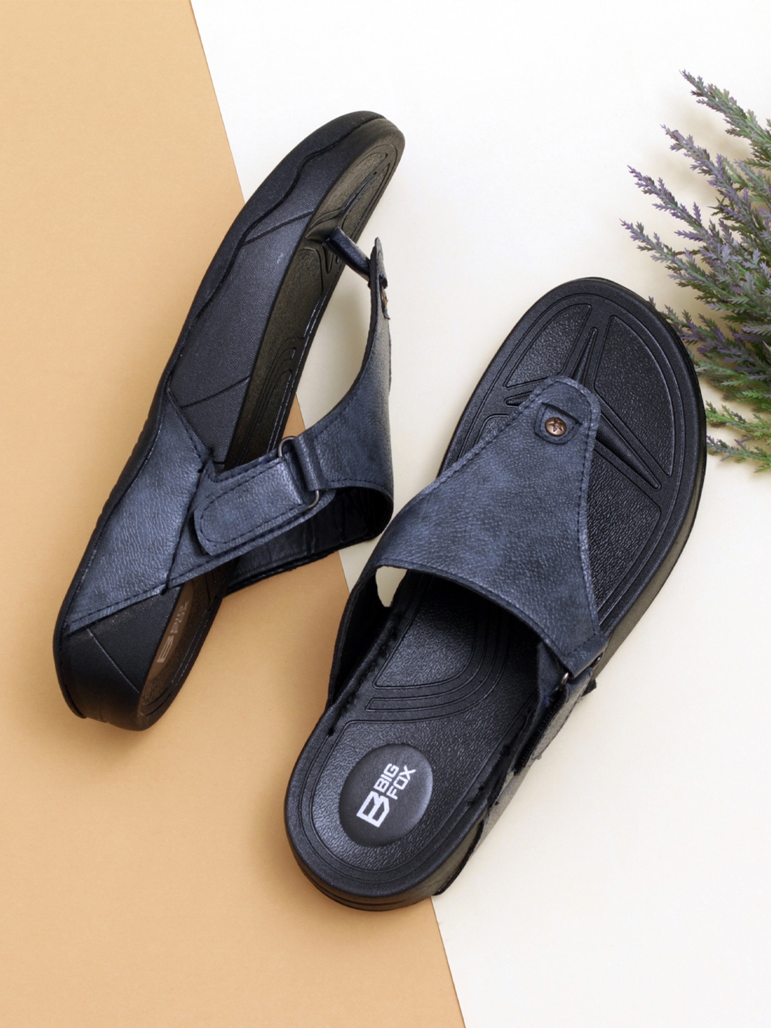 

Big Fox Men Navy Blue Solid Slip-On Flip Flops