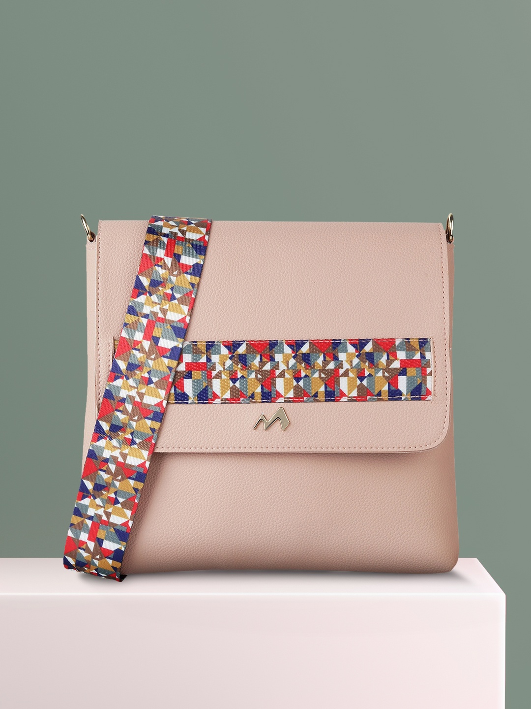 

Metro Pink Solid Sling Bag