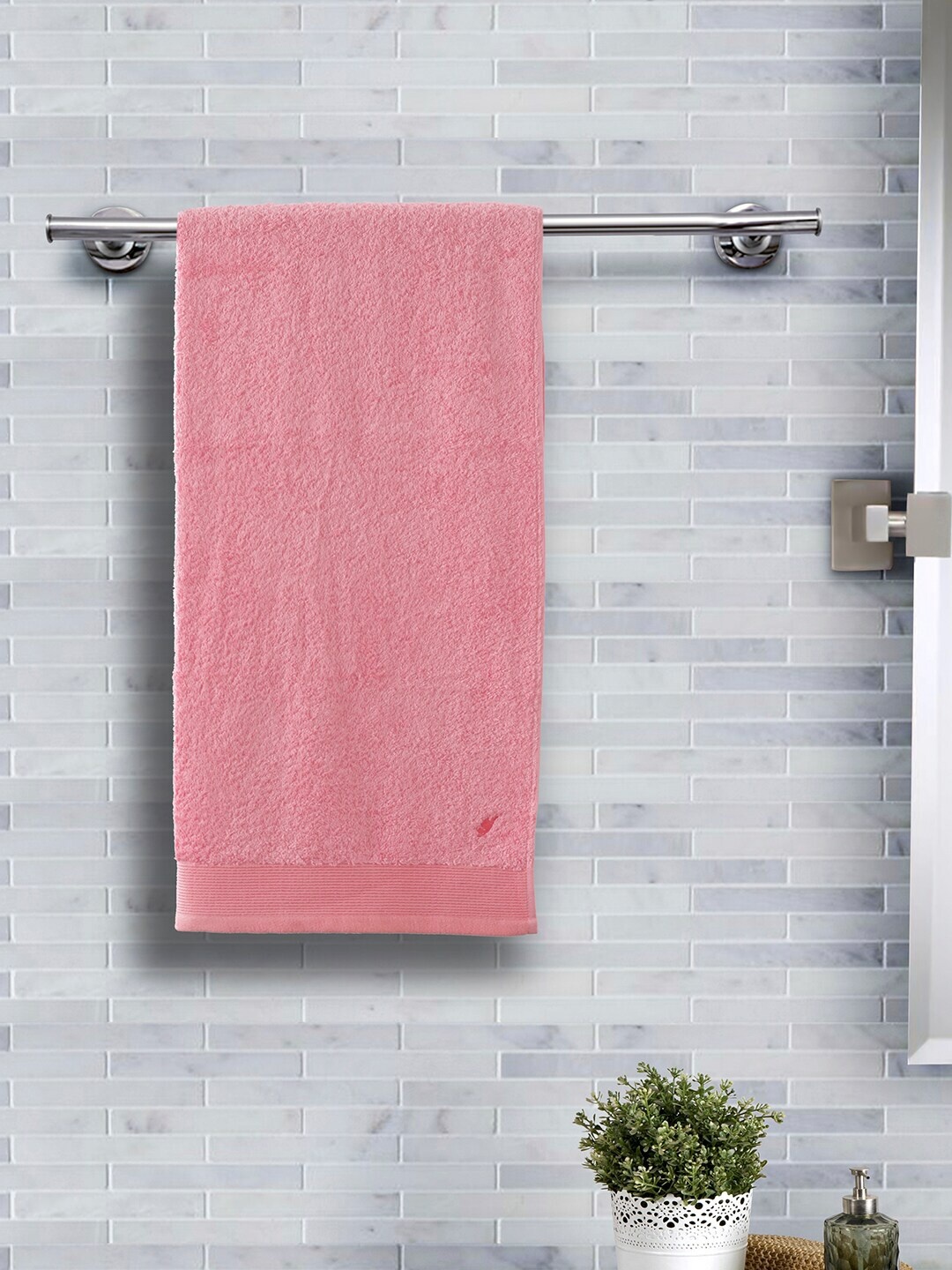 

MASPAR Unisex Pink Solid 550 GSM Large Bath Towel