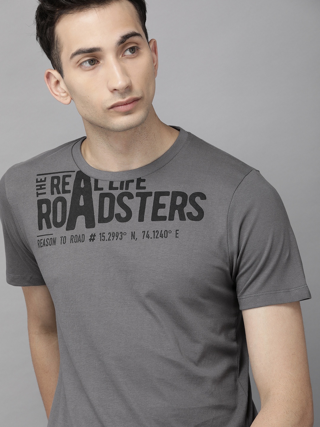 

Roadster Men Charcoal Grey Black Brand Logo Print Round Neck Pure Cotton T-shirt