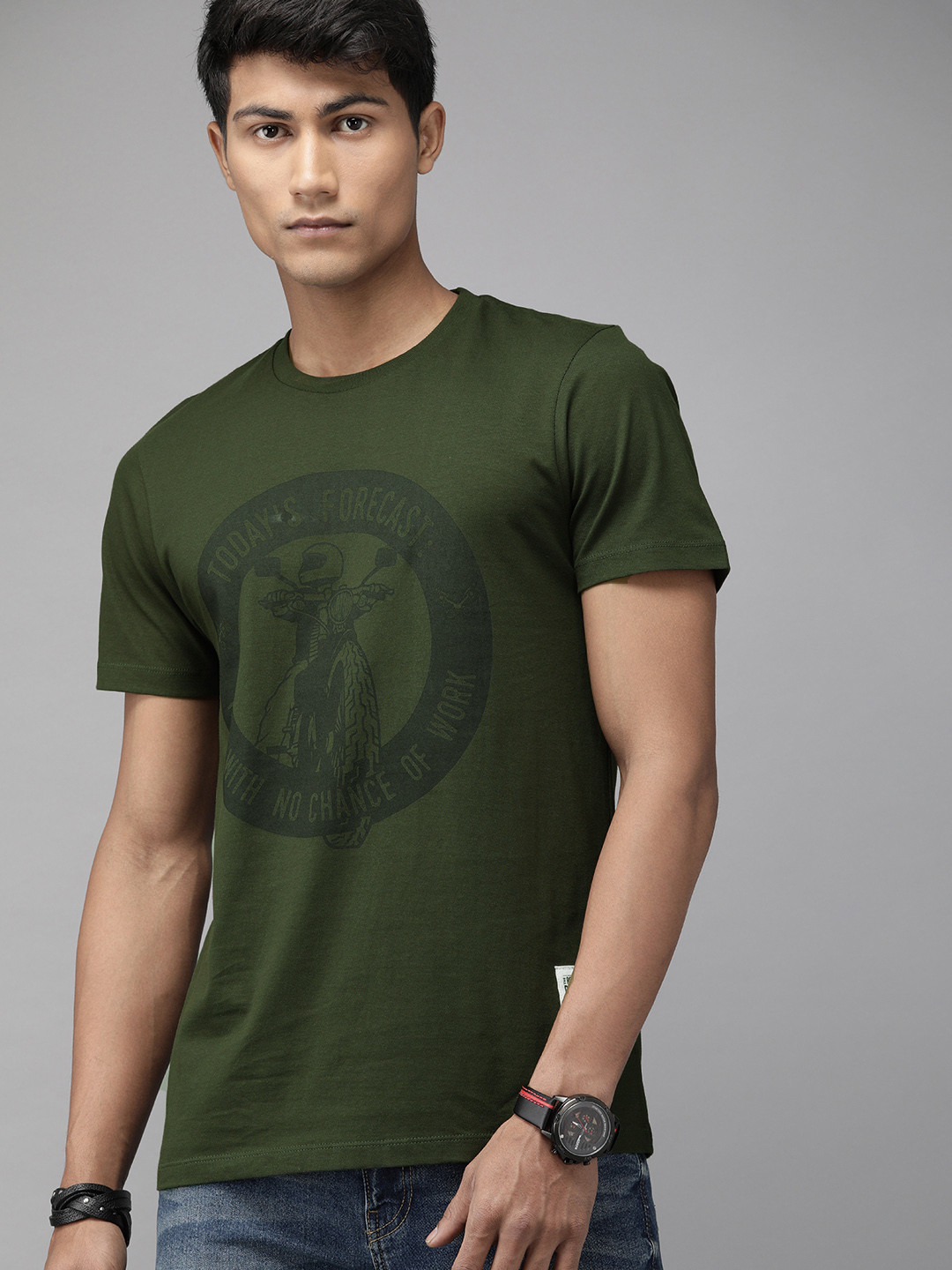 

Roadster Men Olive Green Graphic Printed Round Neck Pure Cotton T-shirt