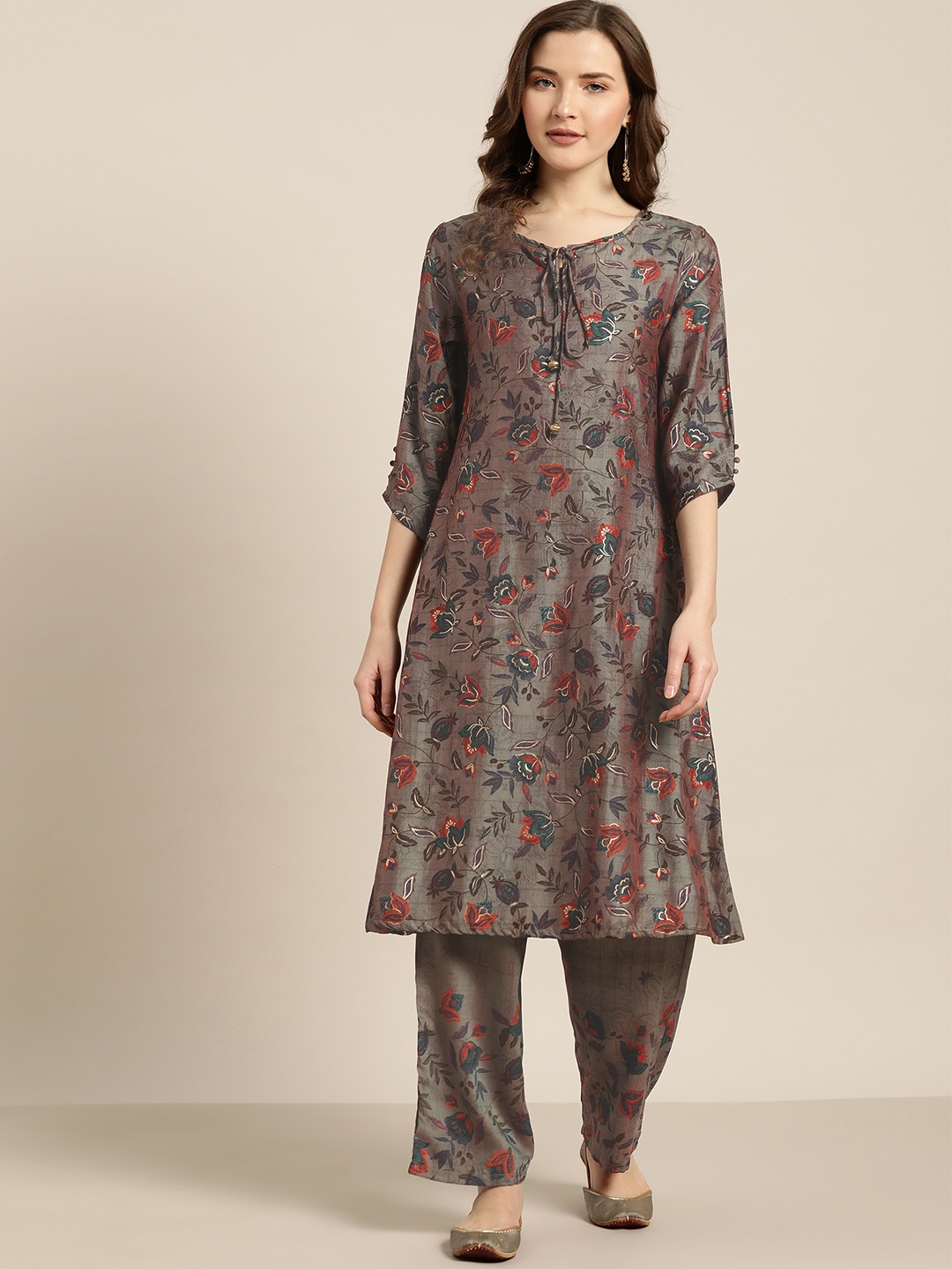 

Sangria Women Charcoal Grey & Orange Printed Kurta with Trousers