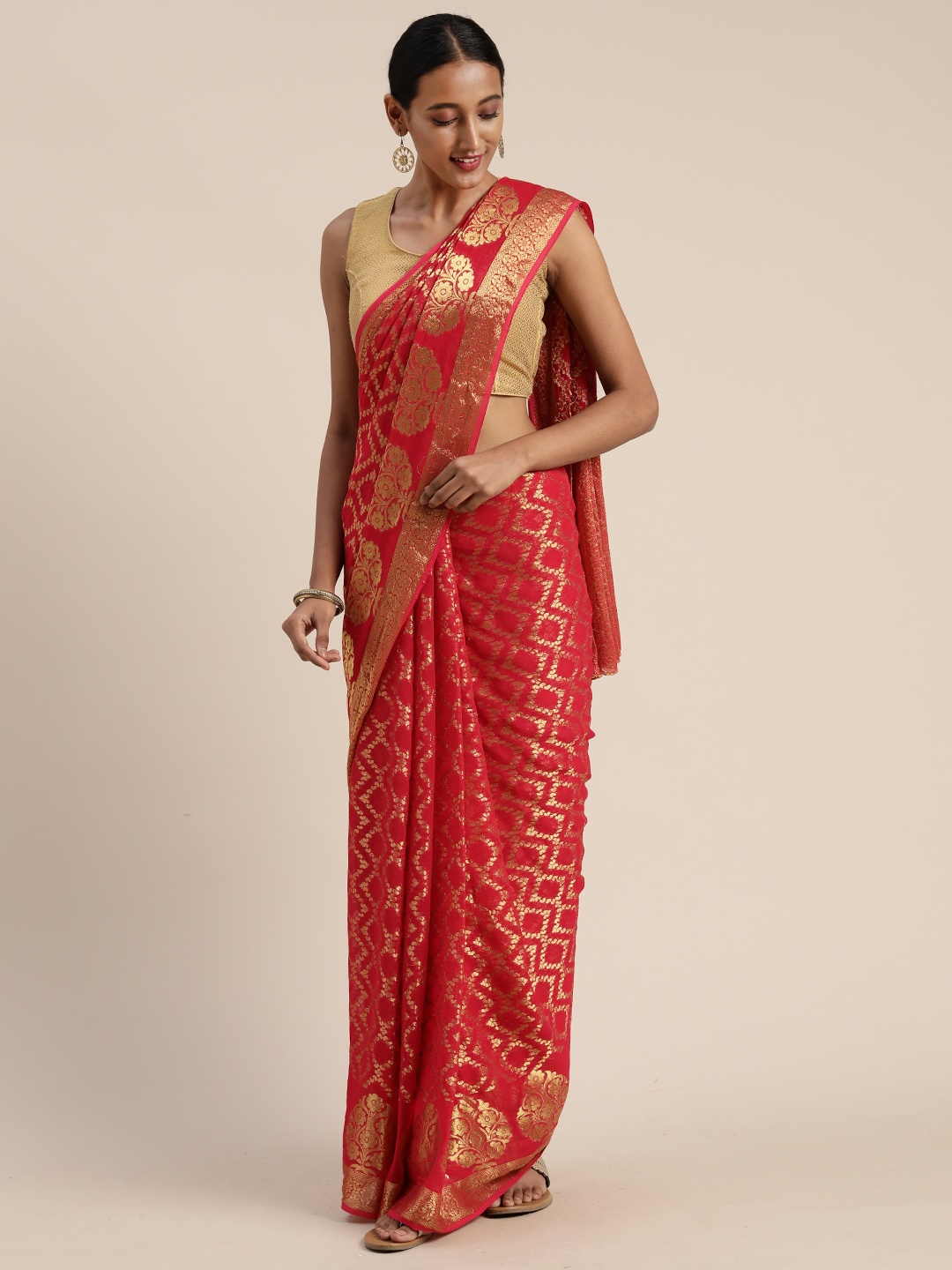

Geroo Jaipur Red Floral Zari Hand Woven Georgette Saree