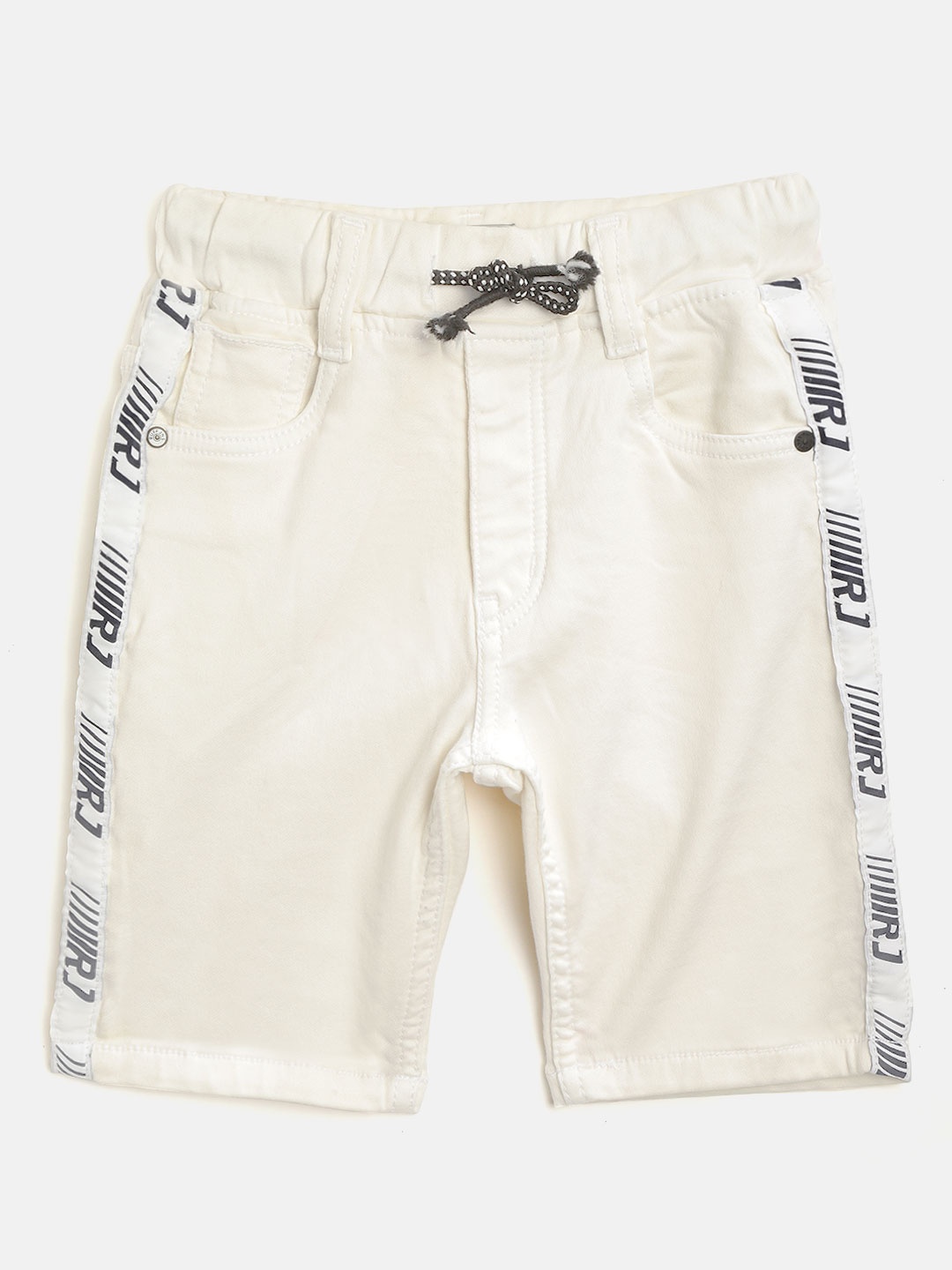 

RUFF Boys Off-White Solid Slim Fit Regular Shorts