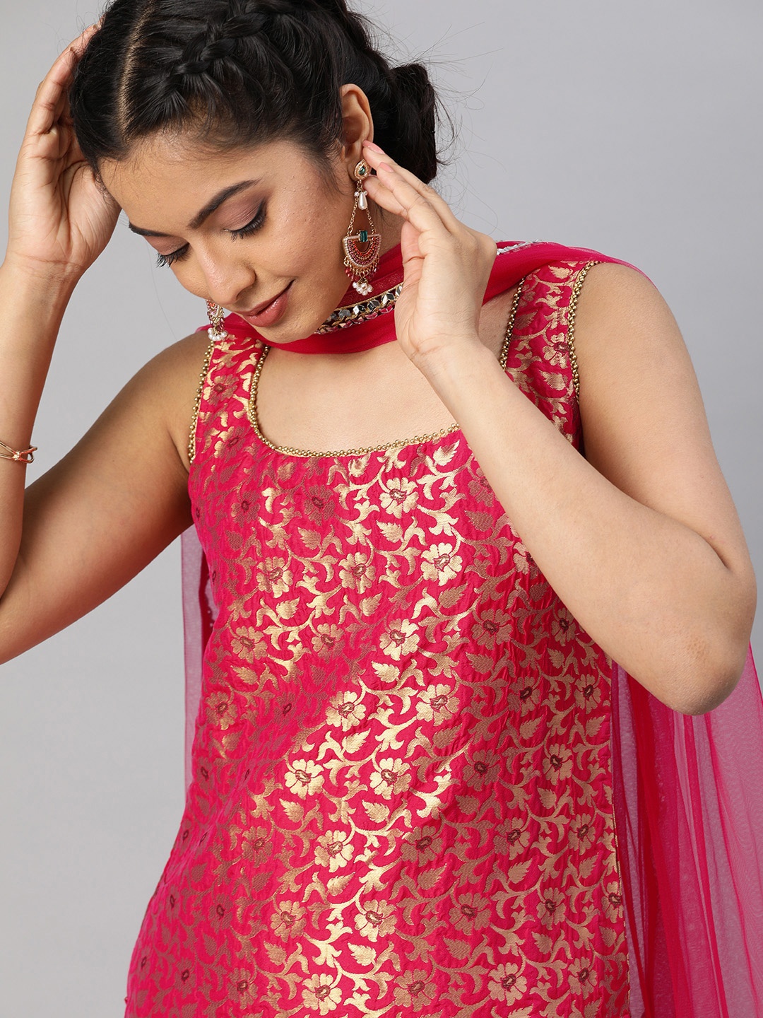 

Inddus Women Pink & Gold-Toned Woven Design Brocade Kurta with Trousers & Dupatta