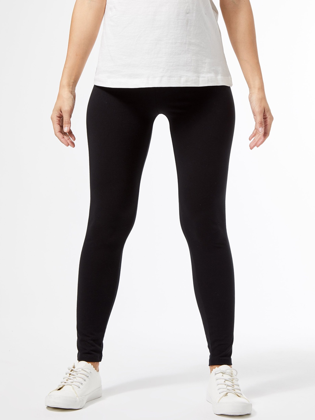 

DOROTHY PERKINS Women Black Solid Petite Leggings