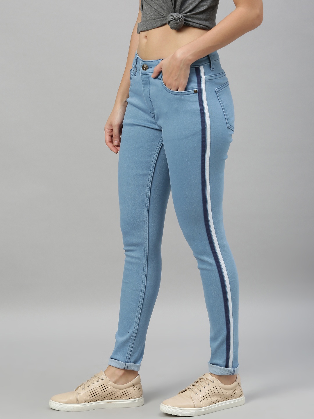 

Enviously Young Women Blue Slim Fit Mid-Rise Clean Look Stretchable Side Striped Jeans