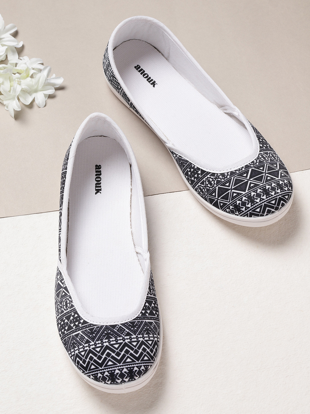 

Anouk Women White & Black Tribal Print Washable & Hand-Made Ballerinas