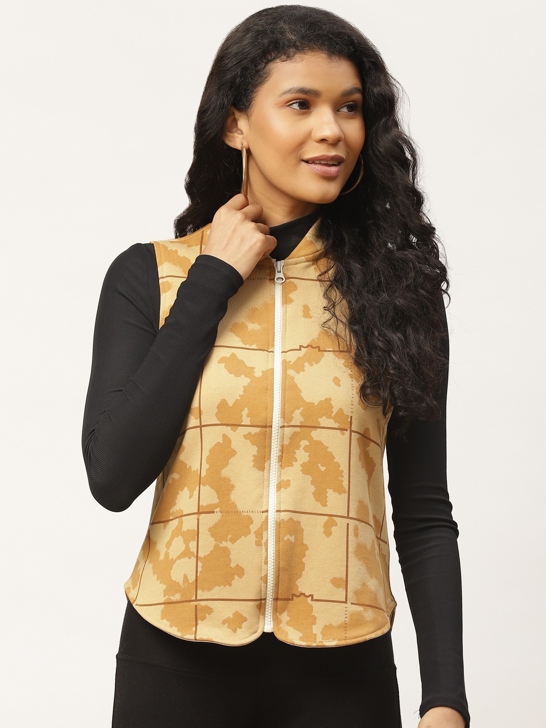 

Rute Women Beige Camouflage Printed Sweatshirt
