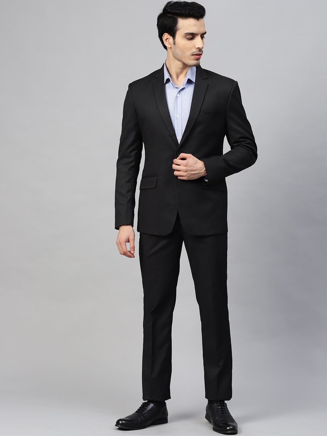 

MANQ Men Black Self-Design Slim Fit Single-Breasted Suit