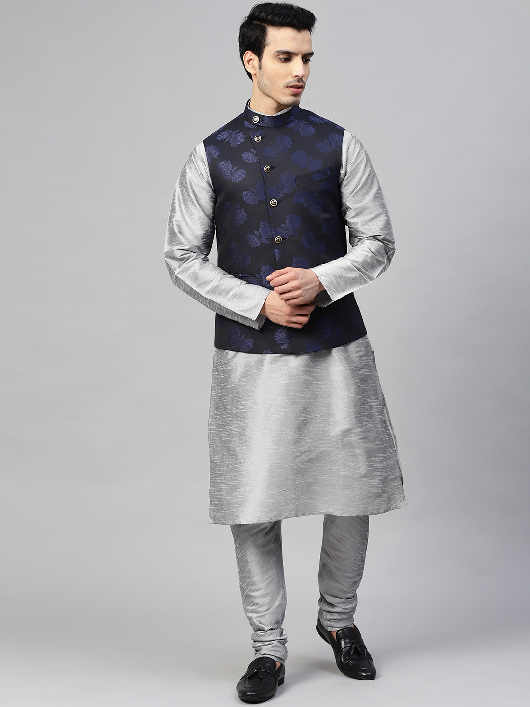 

MANQ Men Silver & Blue Solid Kurta with Churidar & Printed Nehru Jacket