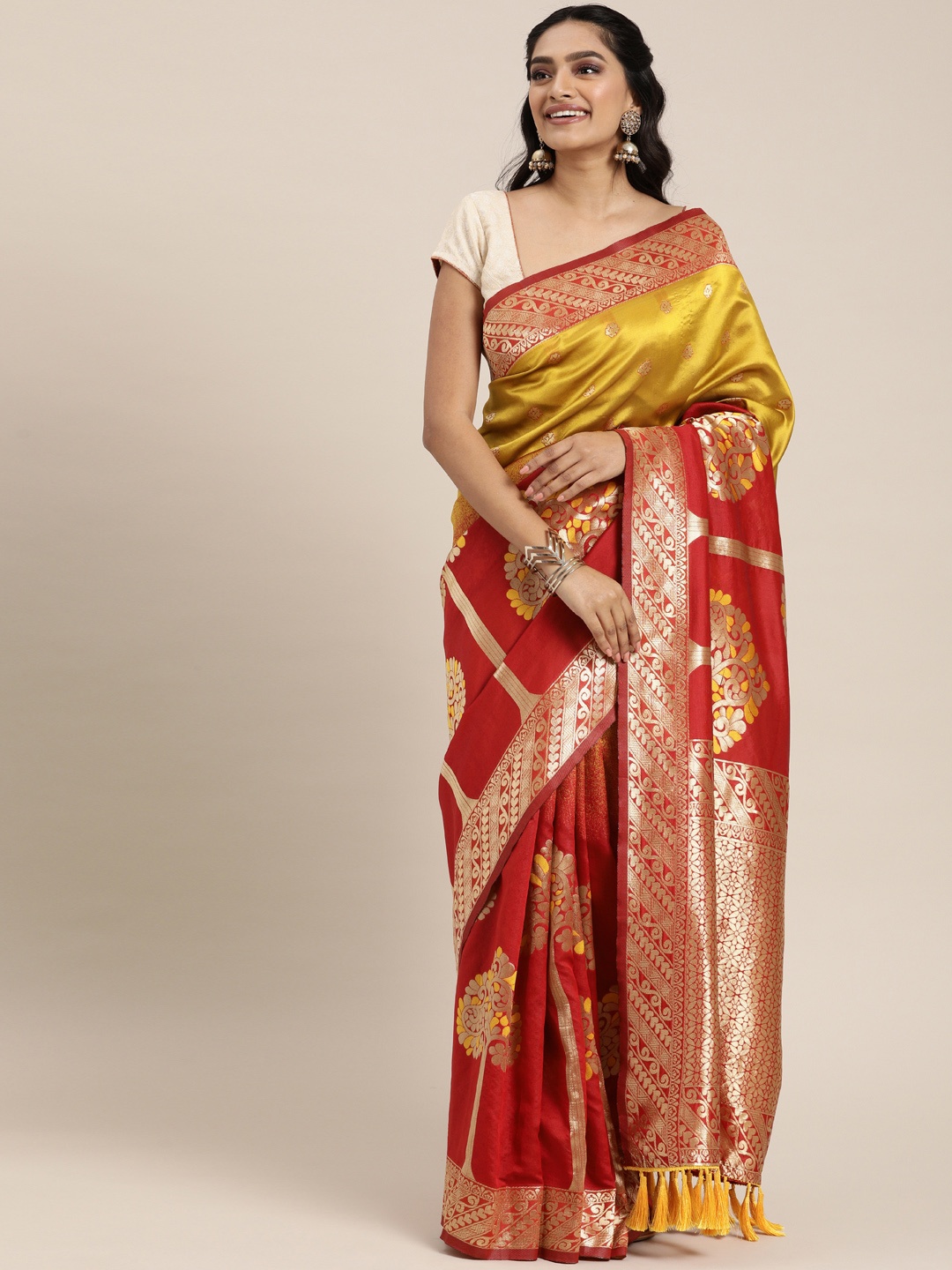 

VASTRANAND Red & Gold-Toned Silk Blend Woven Design Banarasi Saree